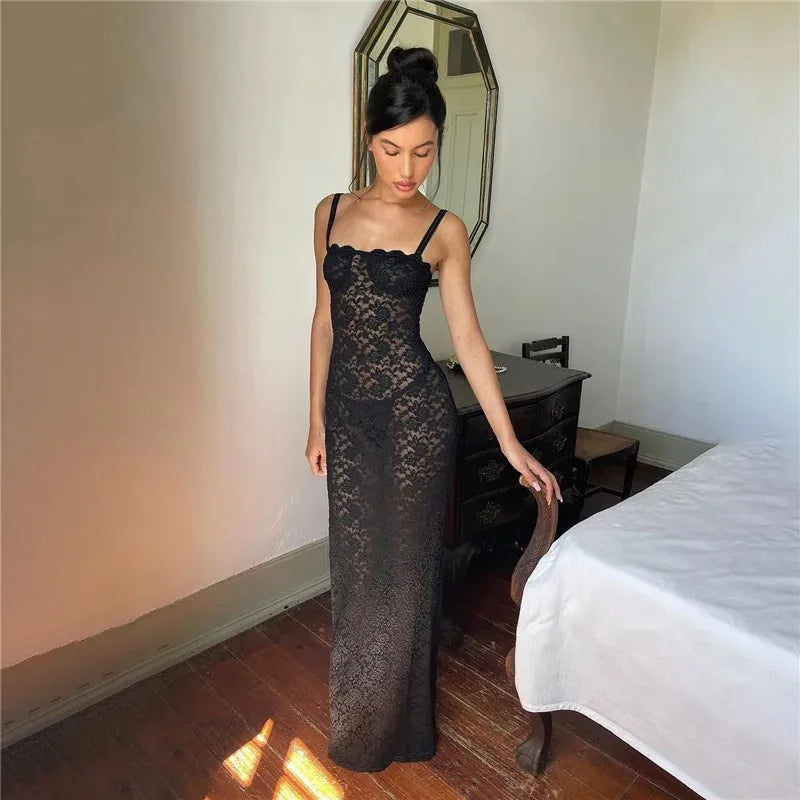 Çiçekli Dantel Bodycon Uzun Elbise