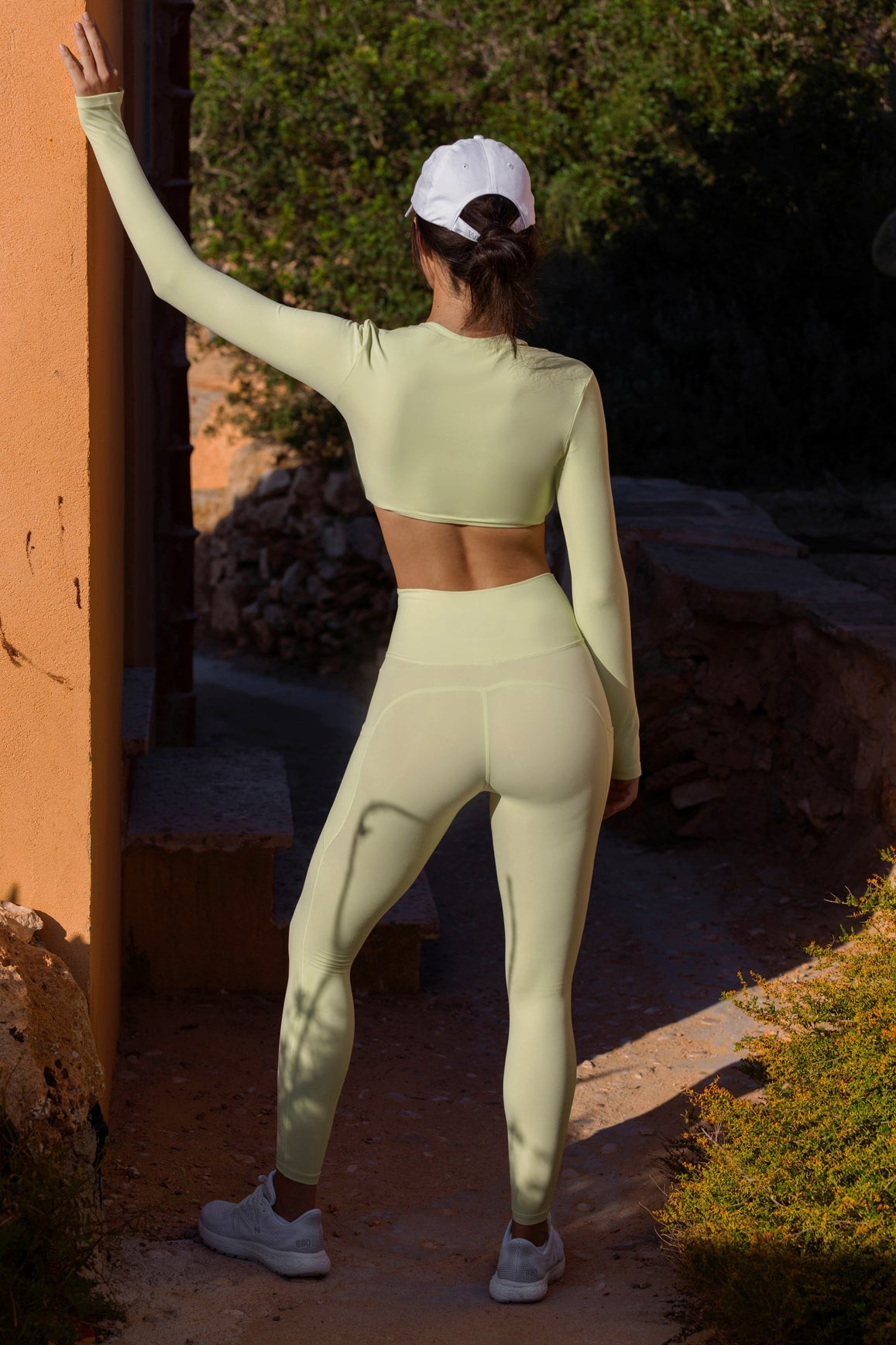 Lusivya - Burgu Detaylı Omuz Dekolteli Crop Set
