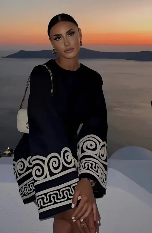 Khloe Uzun Kollu Sırt Detaylı Etnik Desenli Mini Elbise