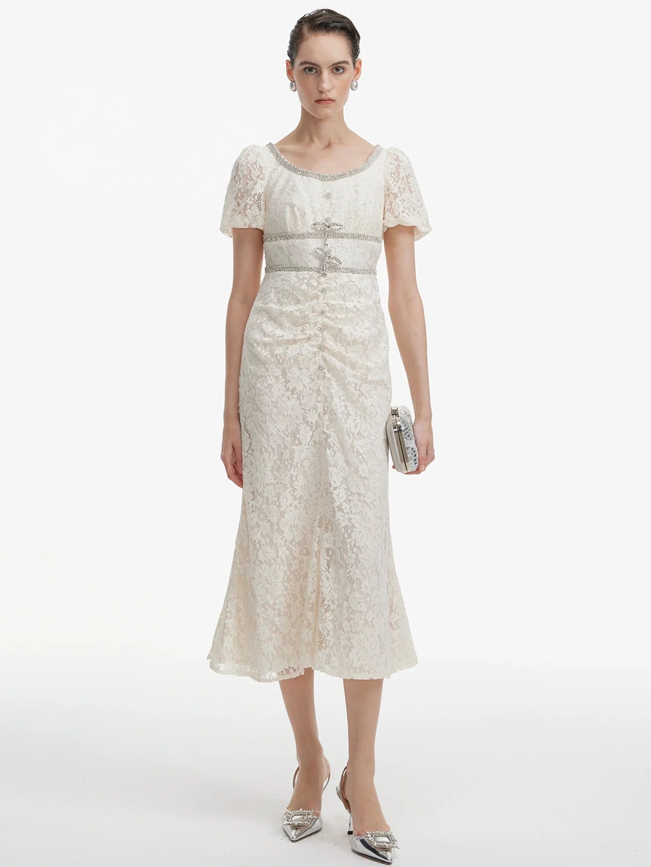 Kabarık Kollu İşlemeli Dantel Midi Elbise