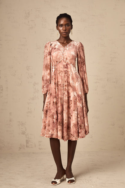 Maddalena Çiçek Desenli Süslenmiş Kadife Midi Elbise