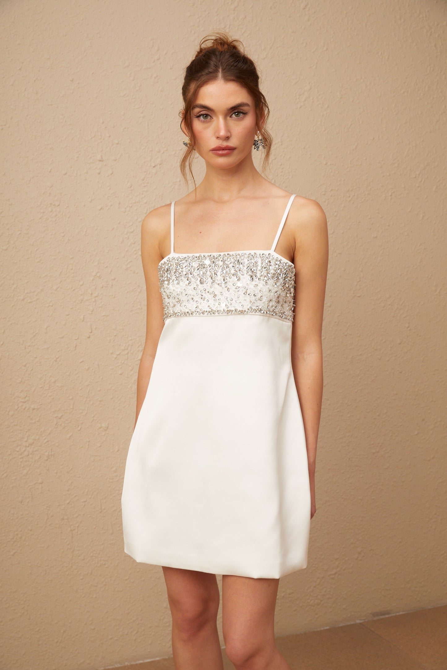 Immacolata Beyaz Kristal Süslemeli Mini Elbise