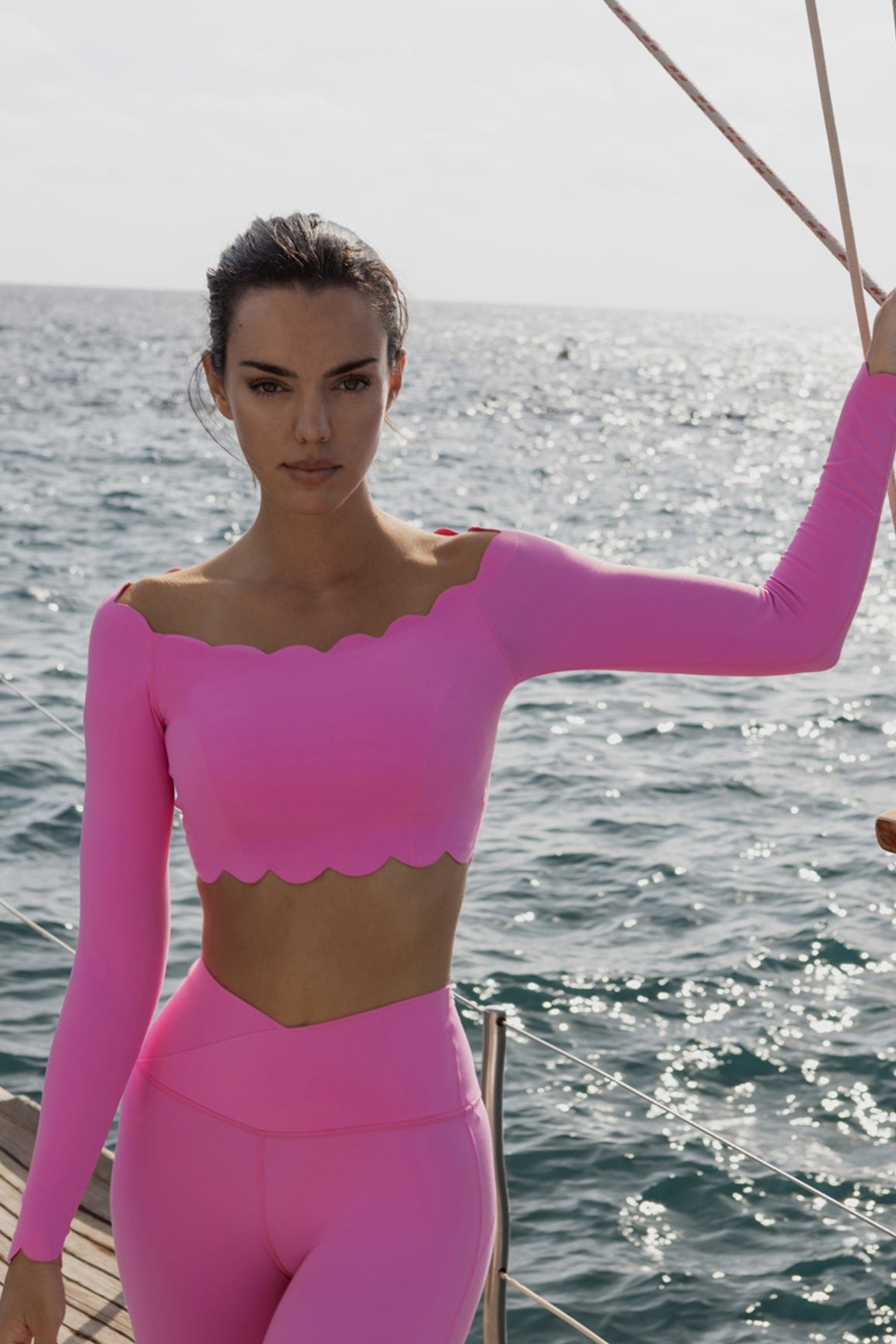 Lusivya - Omzu Açık Uzun Kollu Crop Set