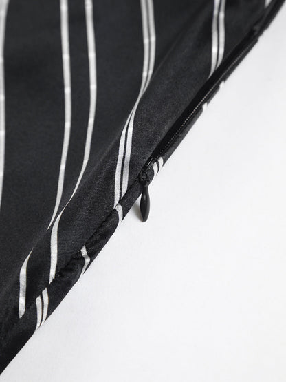 Line Texture Side Zipper Maxi Skirt