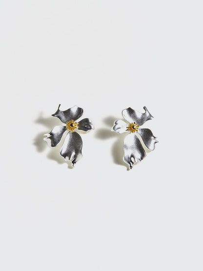 Düzensiz Metal Yaprak Stud Küpeler