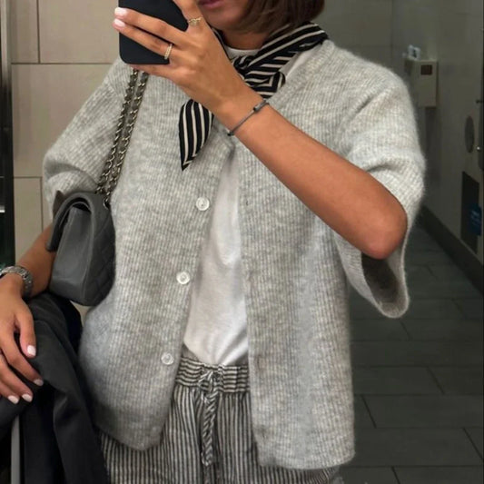 Kısa Kollu Düğmeli Hırka