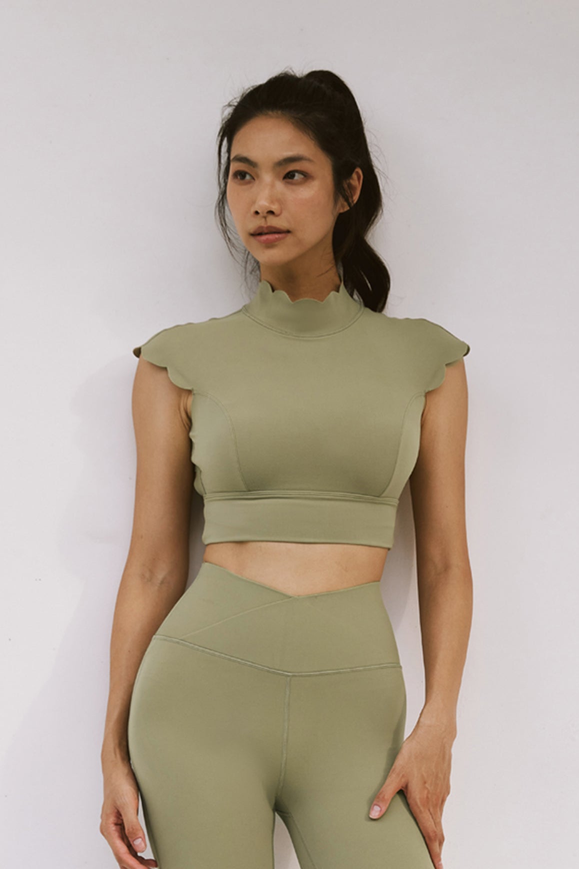 Lusivya - Scallop Detaylı Sırt Açık Spor Seti